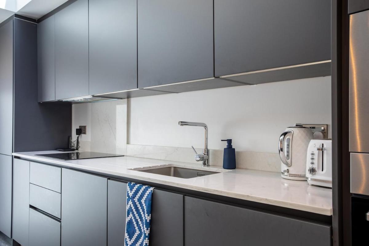 ロンドンStylish 2-Bed Flat In The Heart Of West Hampsteadアパートメント エクステリア 写真