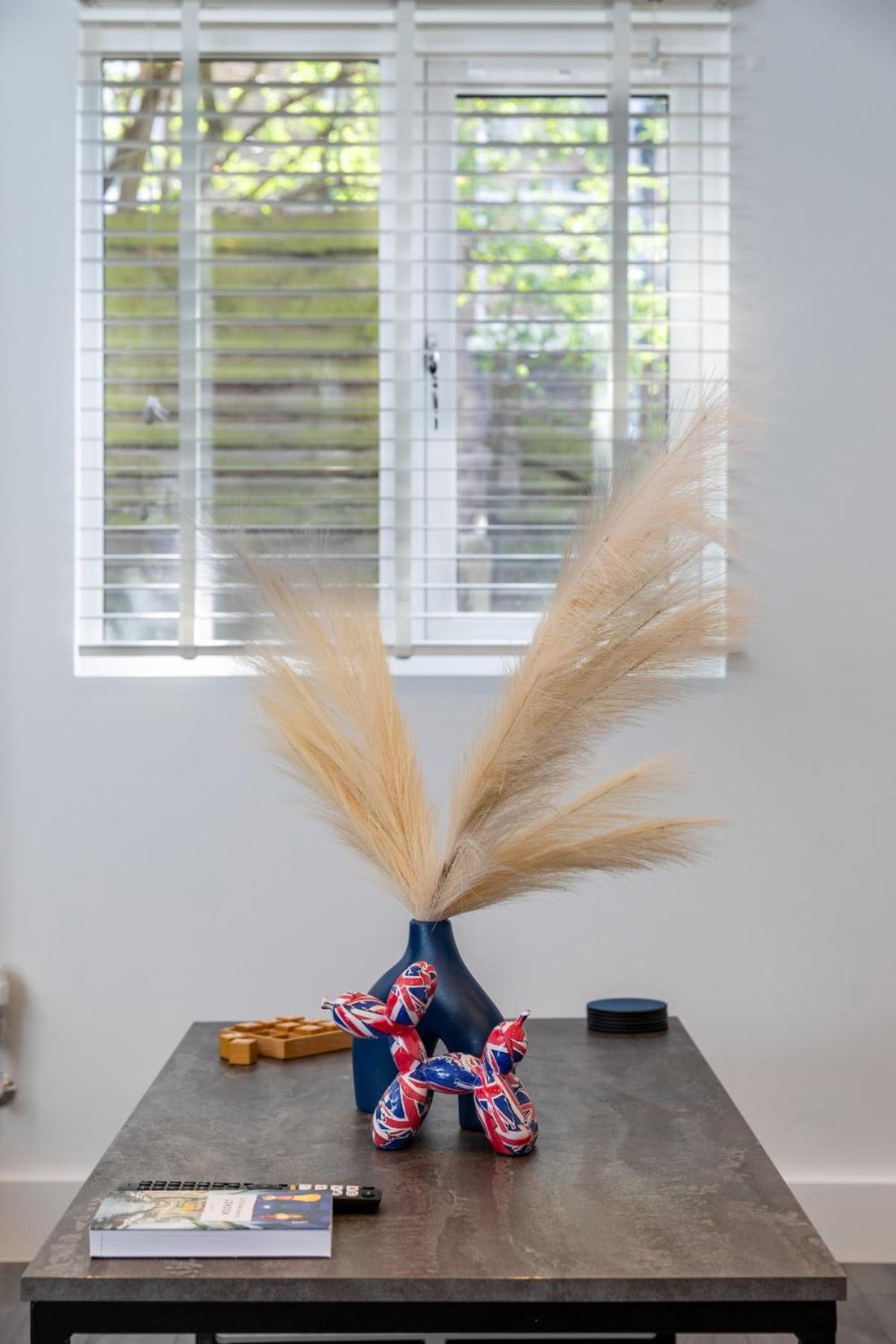 ロンドンStylish 2-Bed Flat In The Heart Of West Hampsteadアパートメント エクステリア 写真